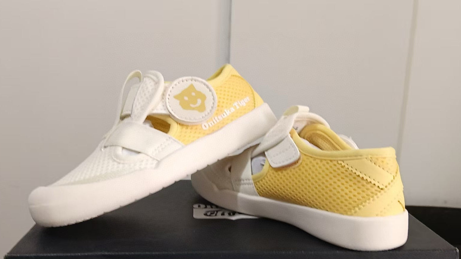 YSS  bread head sandals" white, yellow"