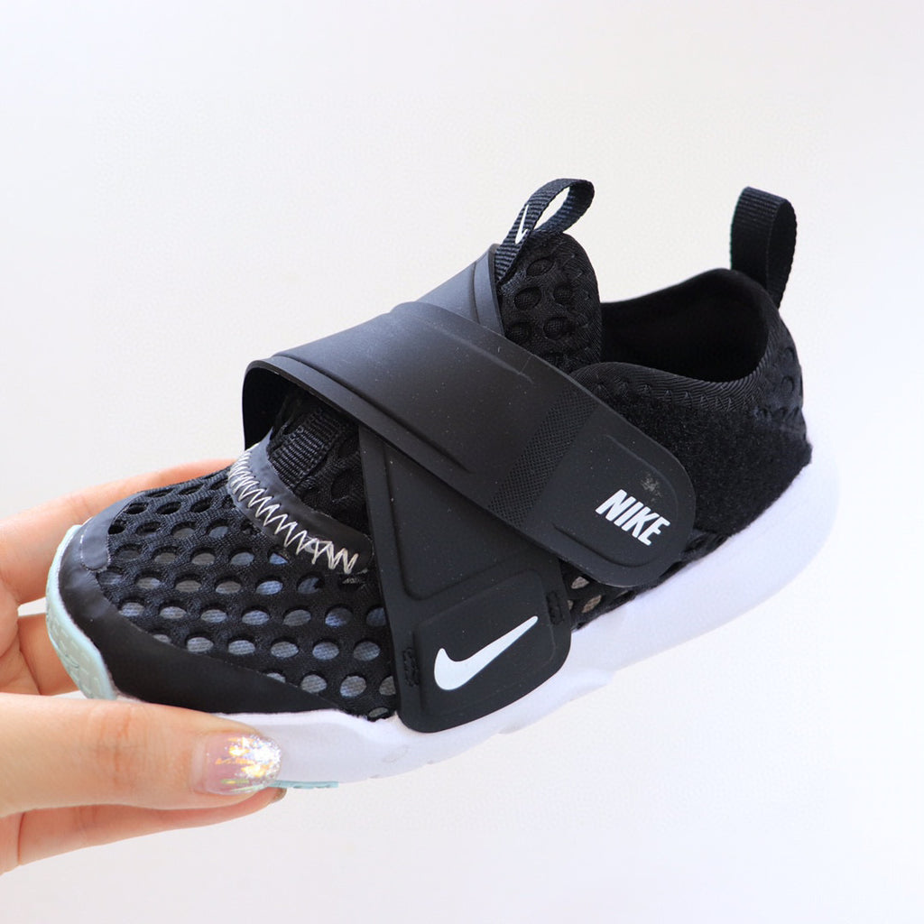 Nike Little UFO Large Mesh Velcro Children's Shoes" black"