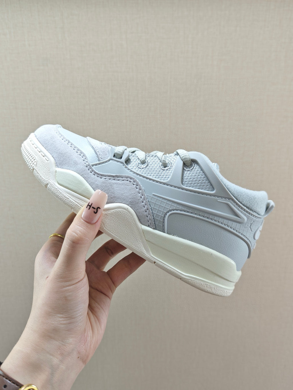 Jordan 4 Retro Sneakers " light grey"