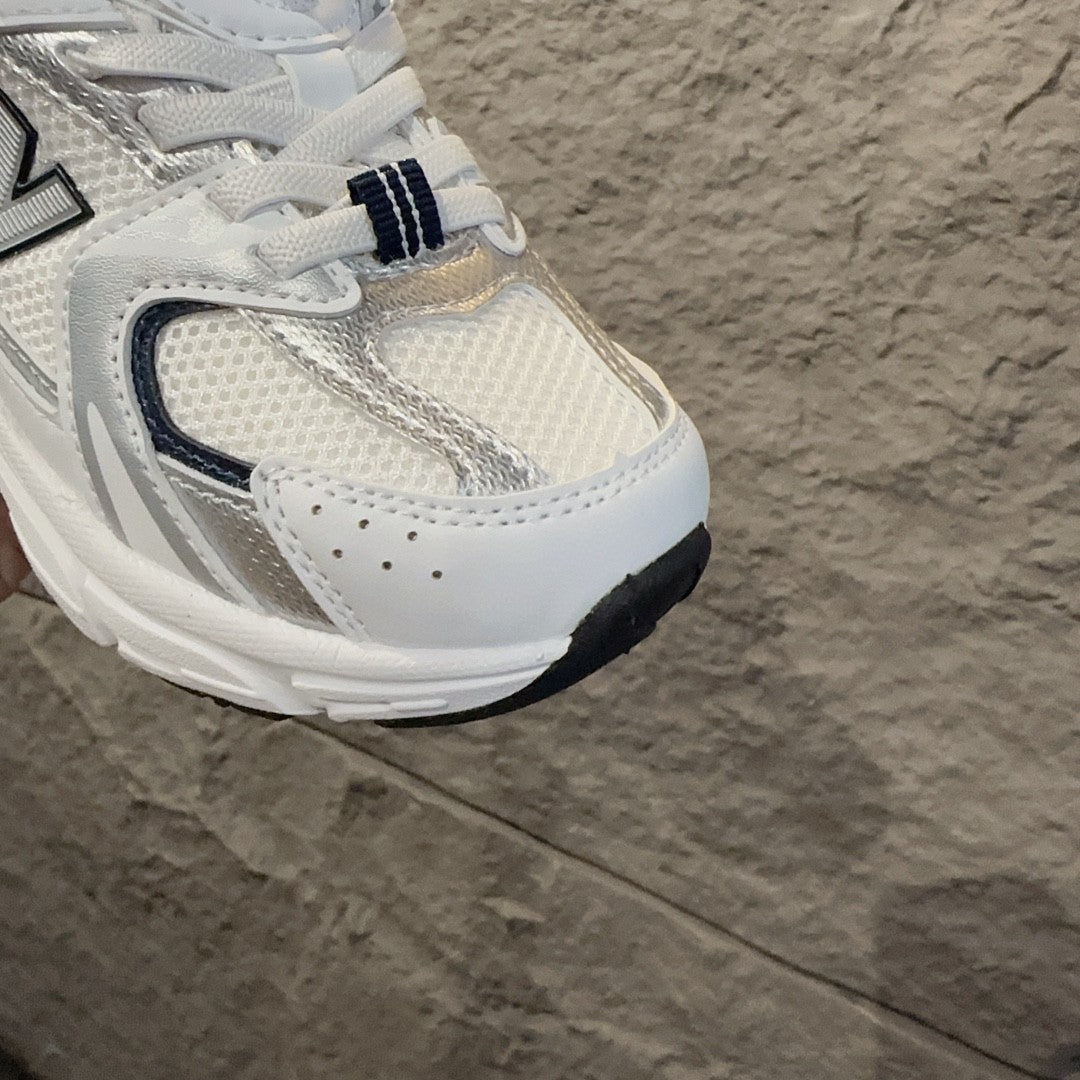 NB530 rotating button children's"white"