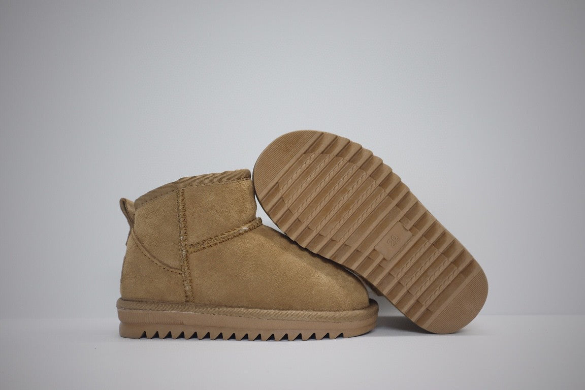 low-top UGG ankle boots" brown"