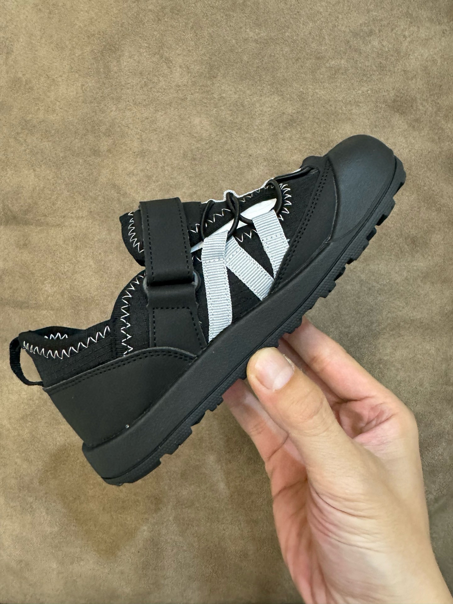 N3205 Velcro River Tracing Children's Sandals" black"