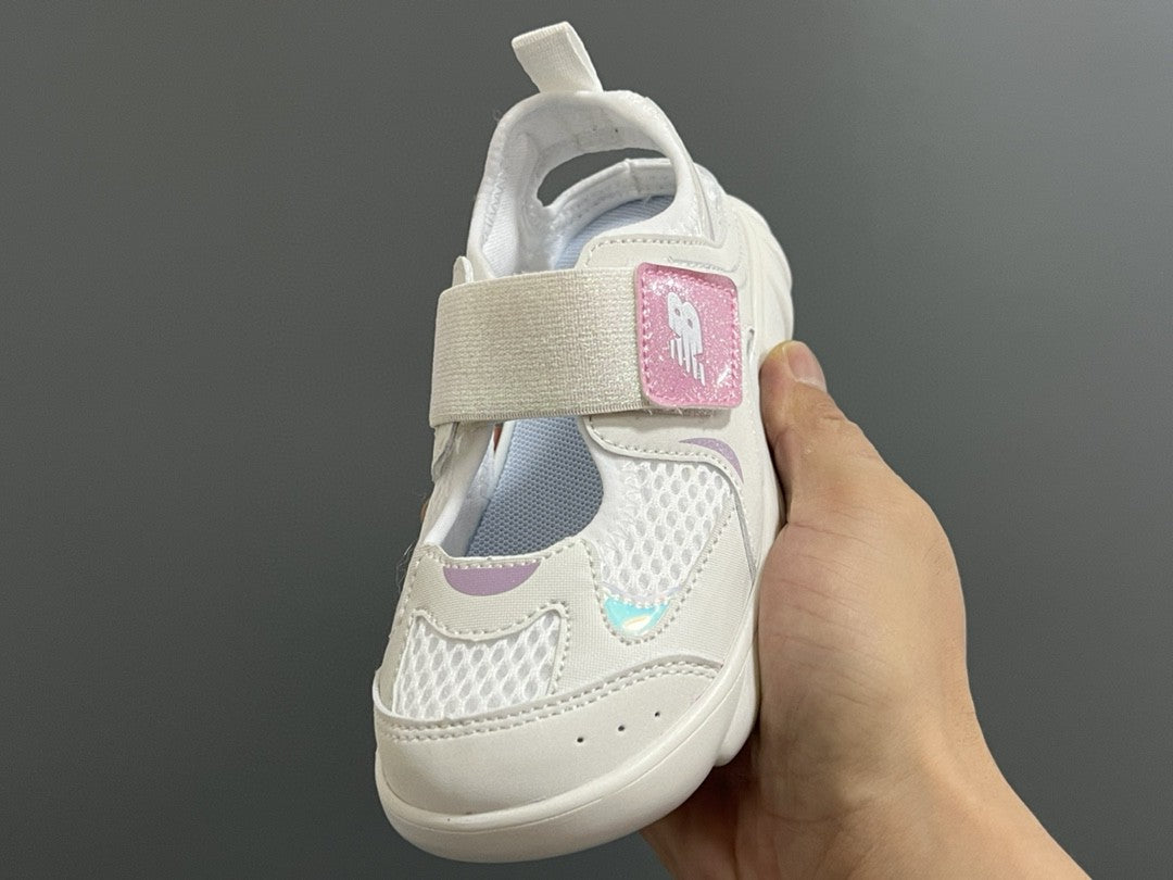 NB new 920 Mary Jane mesh stitching Velcro children's sandals" off white"