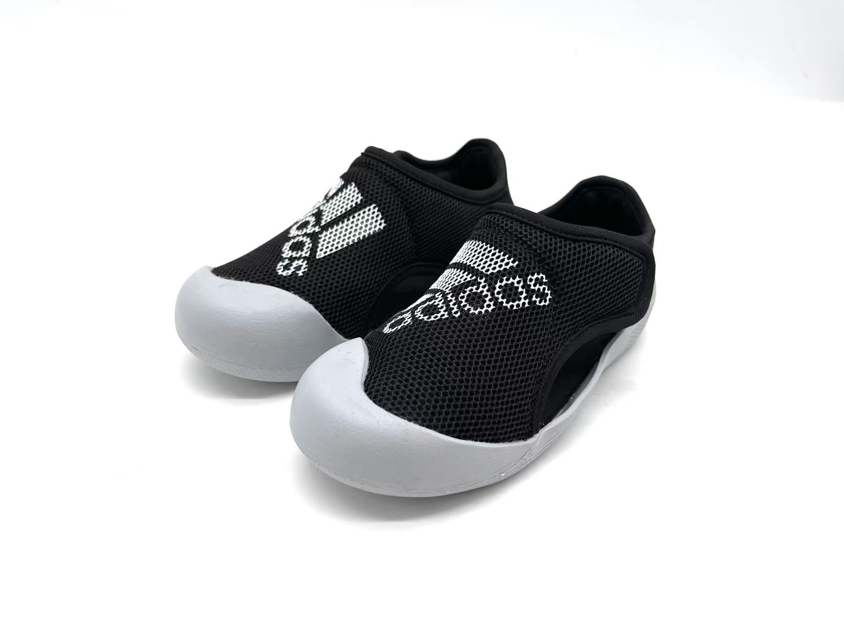 Adidas 2024 Baotou three-generation sandals: black"