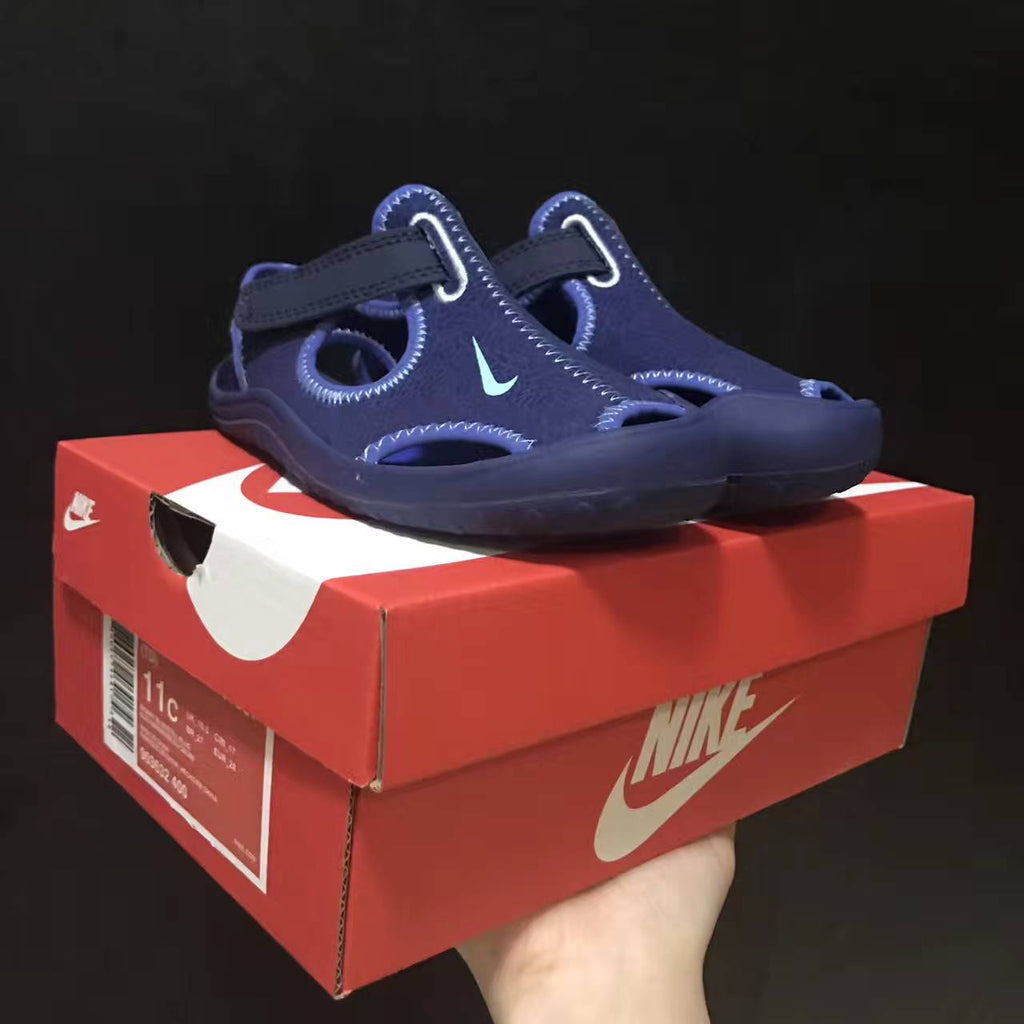 Nike children's closed toe sandals " Navy"