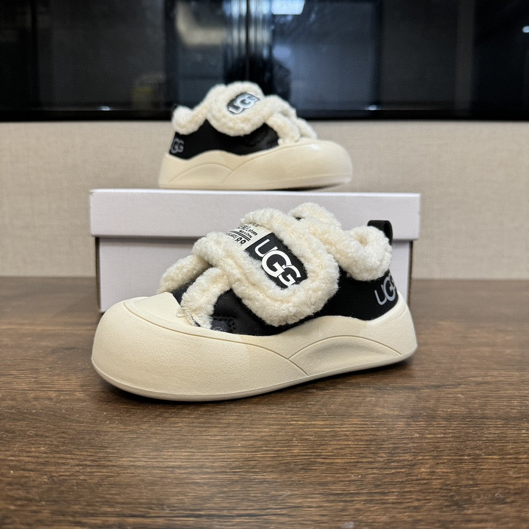 casual shoes " Black"