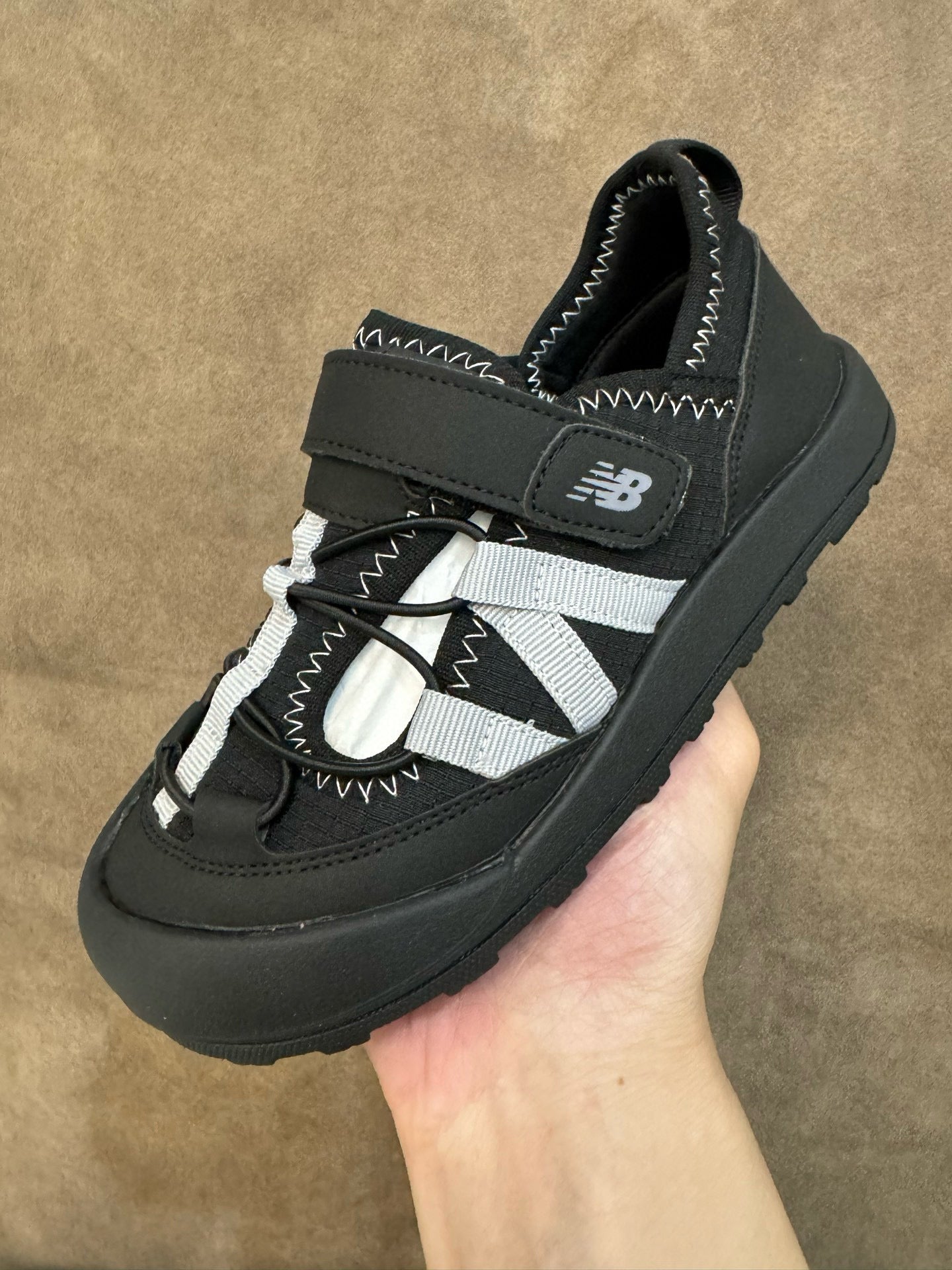 N3205 Velcro River Tracing Children's Sandals" black"