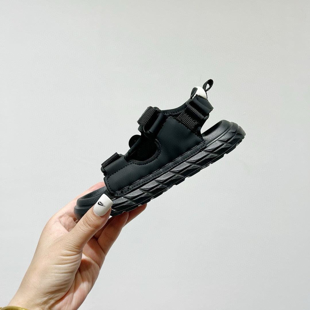 Nike Red Panda Soft Sole Beach Sandals" black"