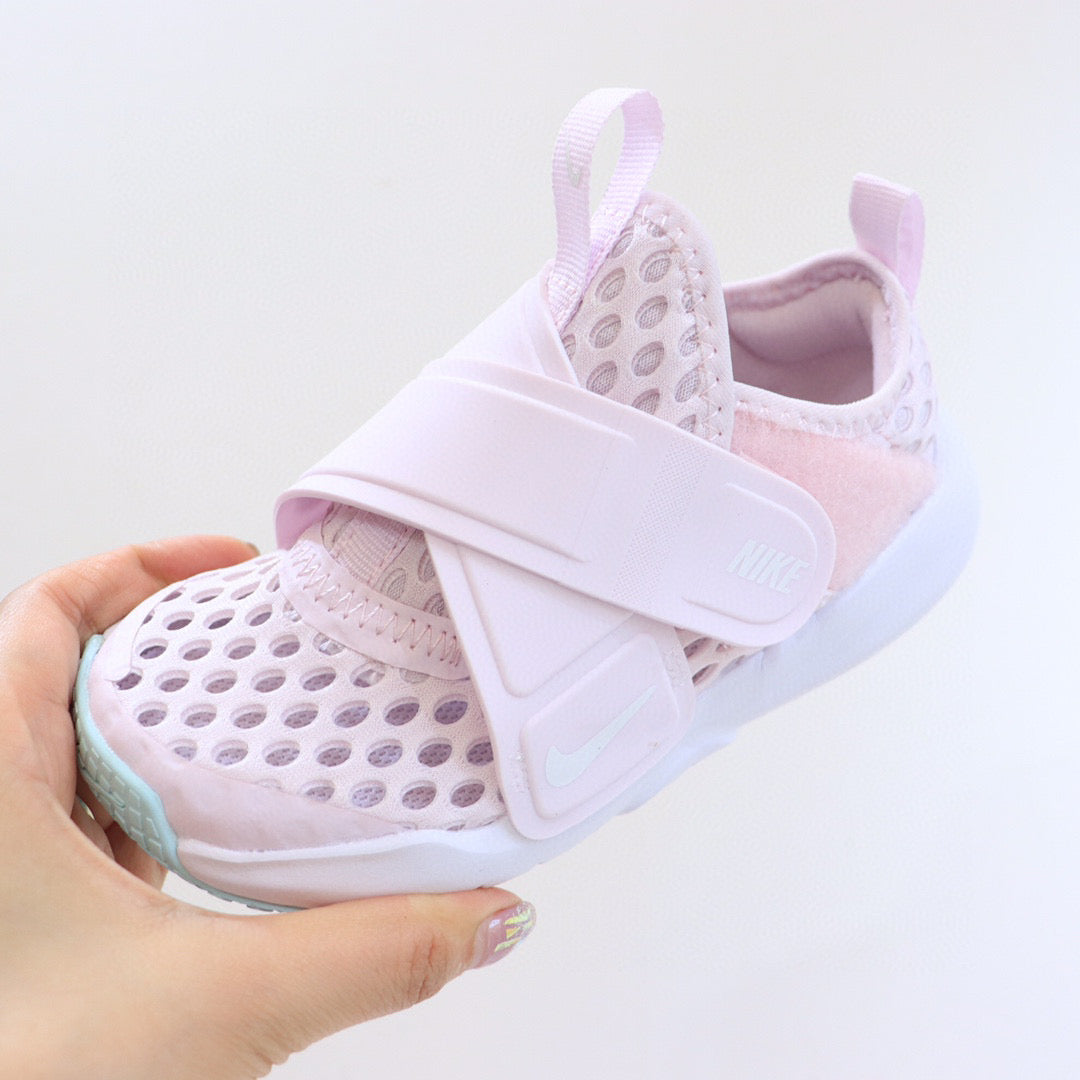 Nike Little UFO Large Mesh Velcro Children's Shoes" light pink"