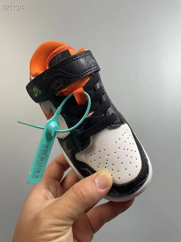 Nike SB single buckle sneakers" white, black"