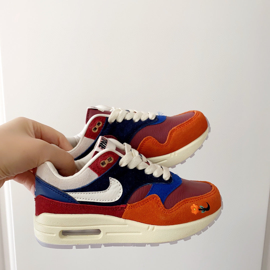Nike co-branded children's air cushion