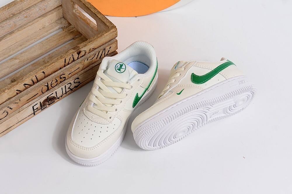 Air Force low-top lace-up sneakers" white"