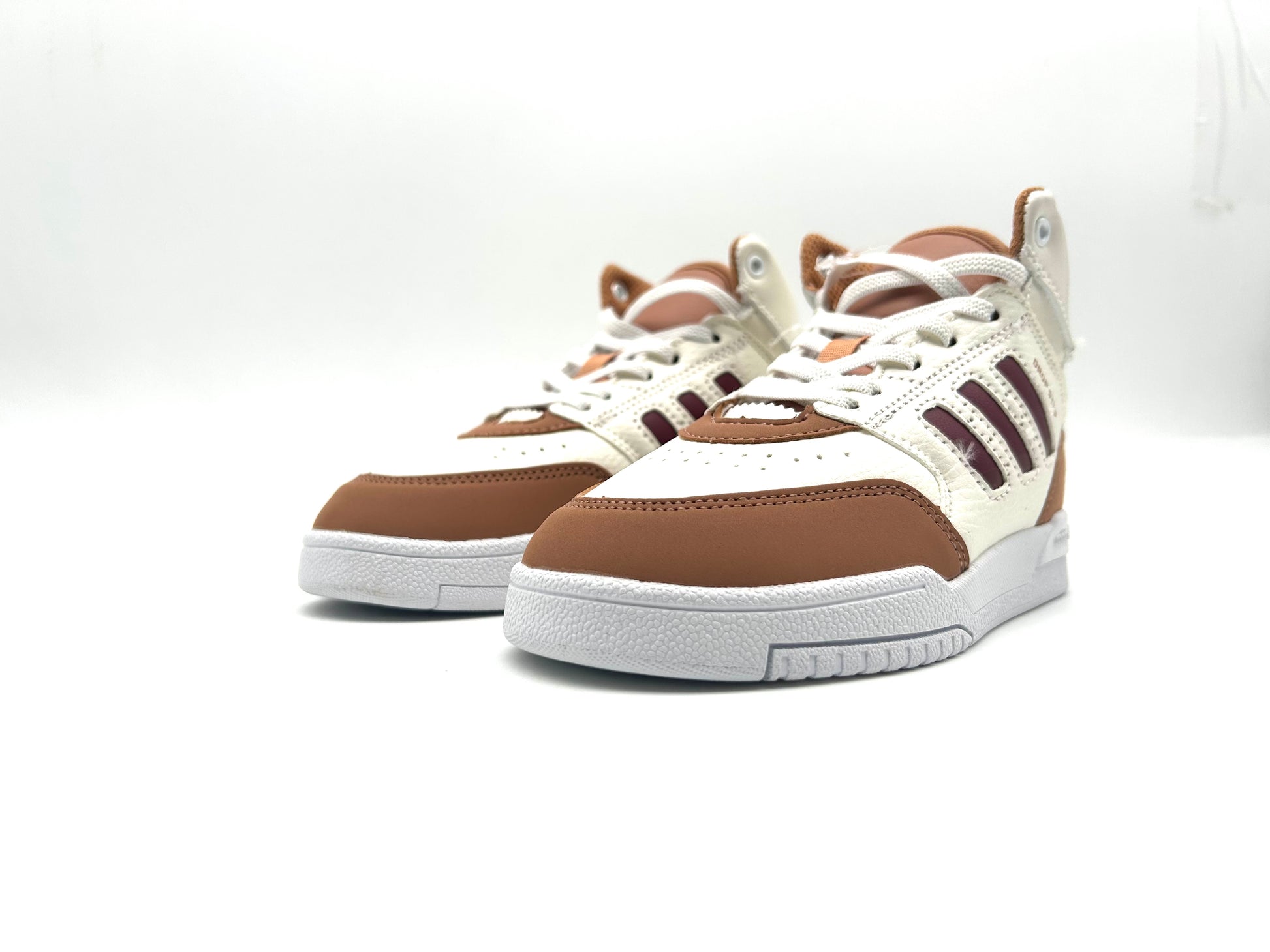 Adidas Trefoil Retro Basketball Shoes" white, brown"
