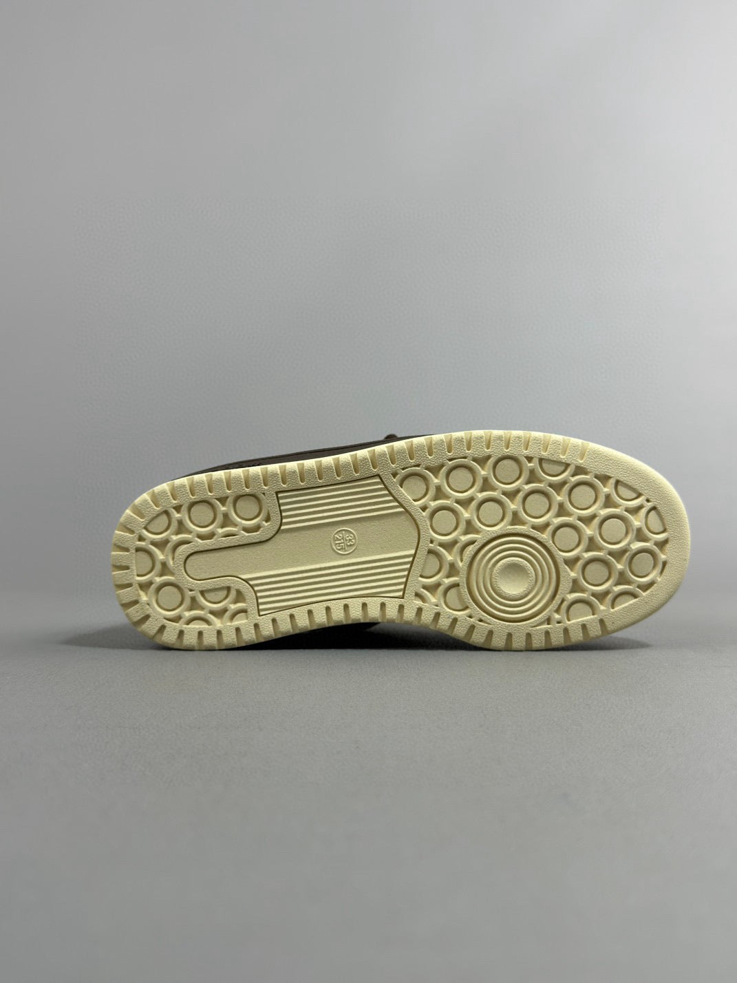 Adidas WCARD ADV classic retro sneakers" cream, brown"