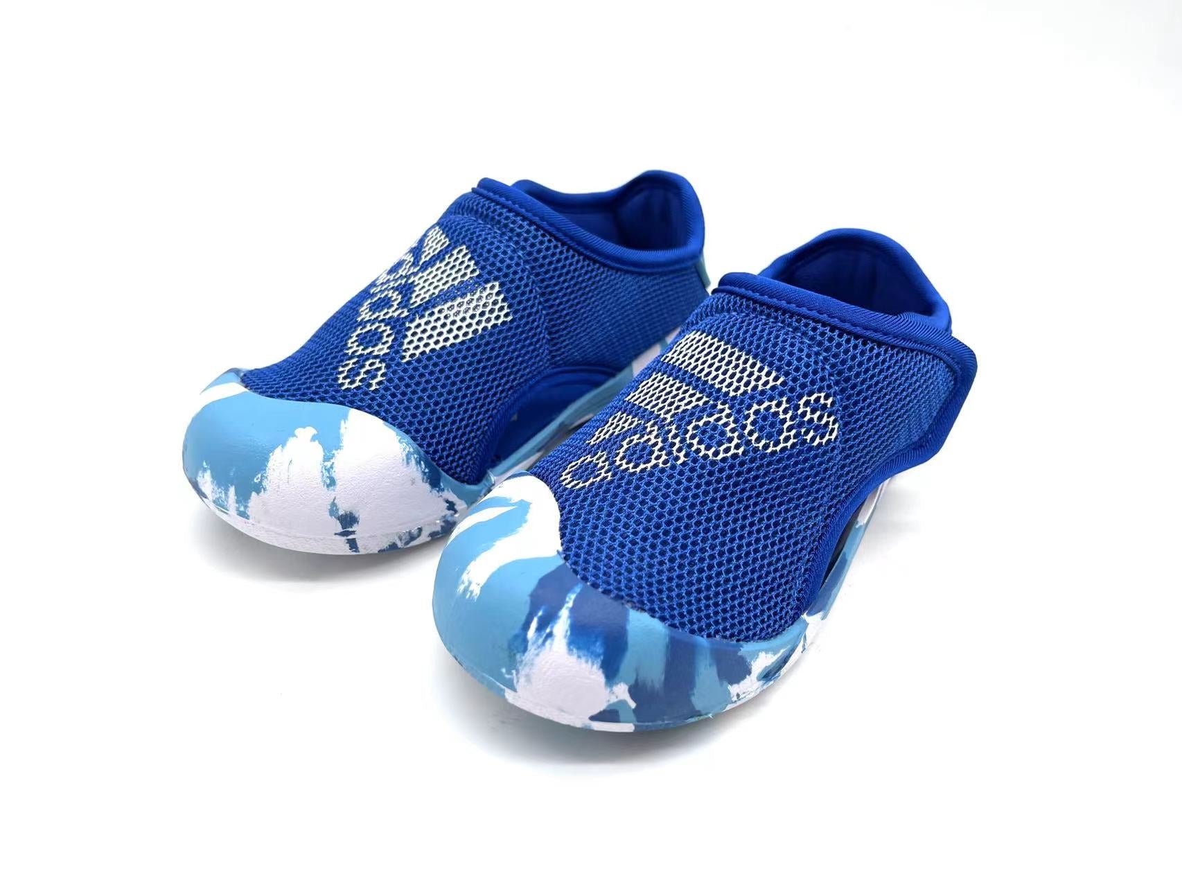 Adidas 2024 Baotou three-generation sandals: blue"