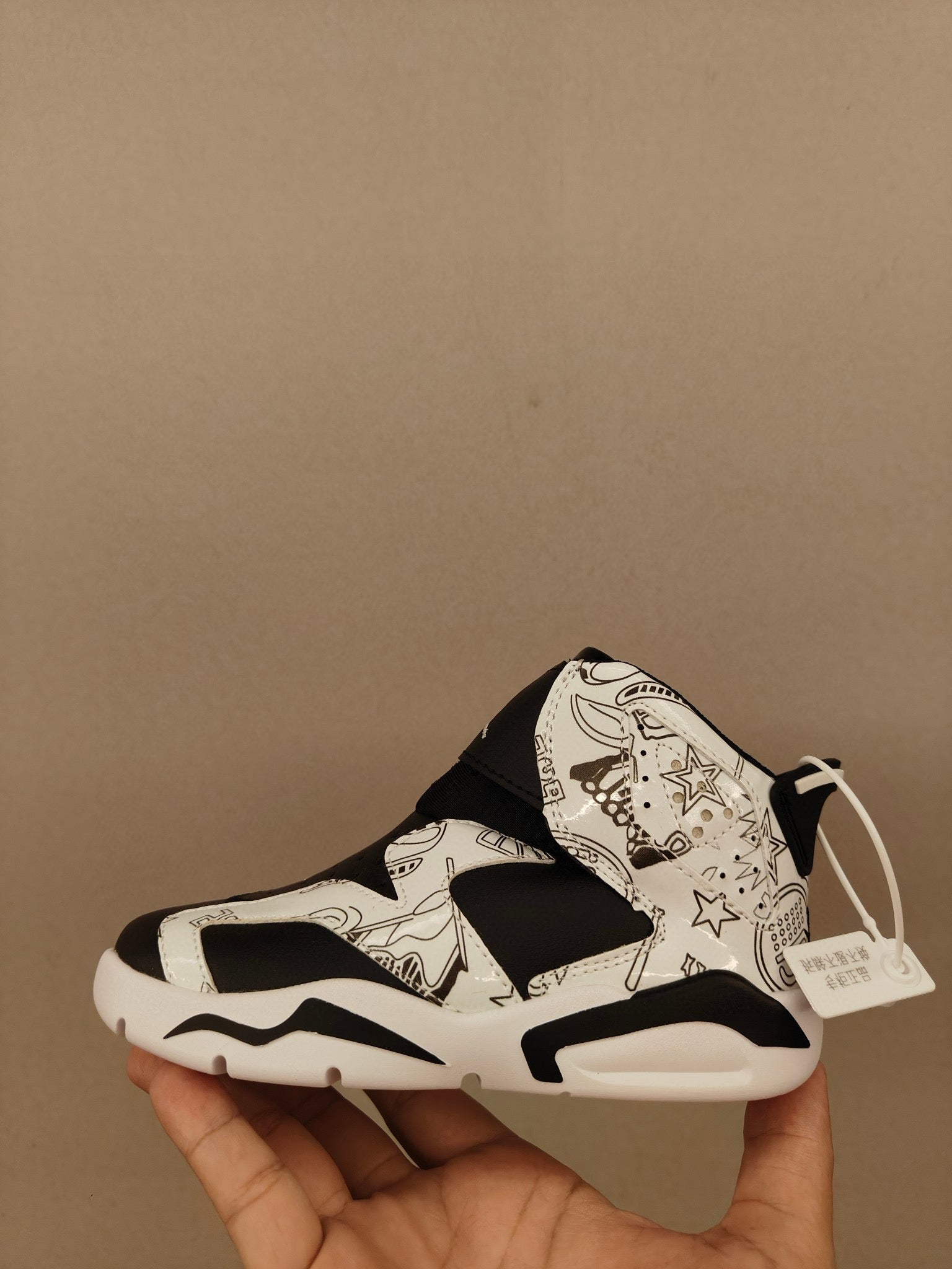Joe 6 Velcro leather basketball shoes" white, black"