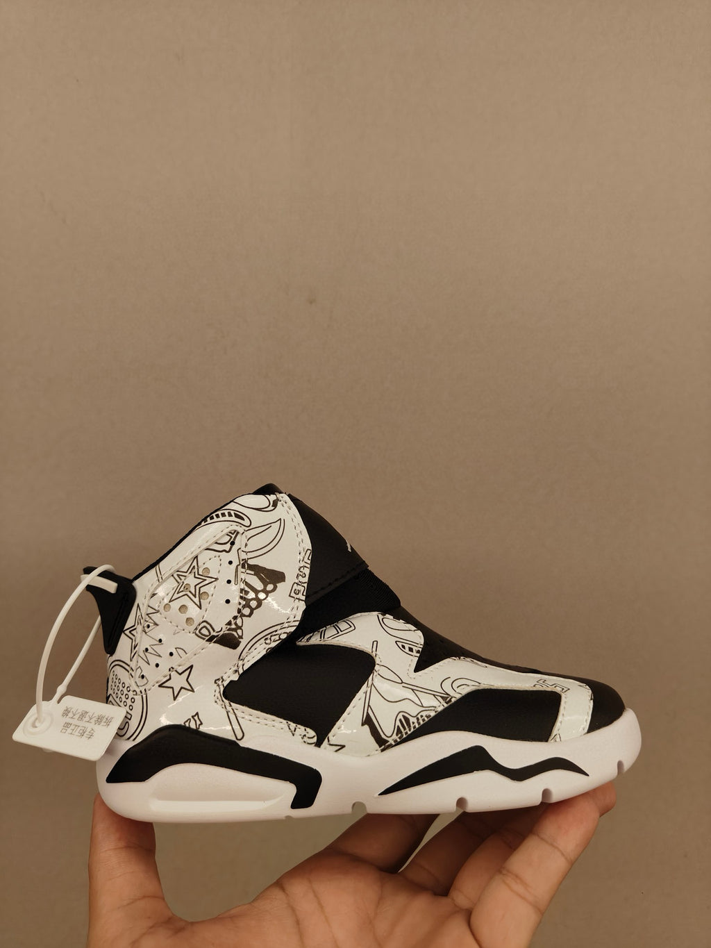 Joe 6 Velcro leather basketball shoes" white, black"