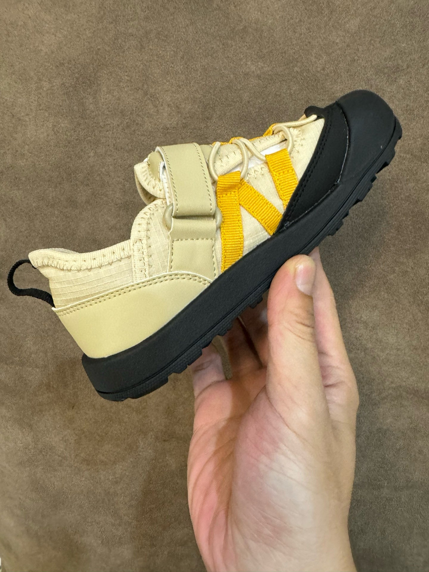 N3205 Velcro River Tracing Children's Sandals"   black, light beige/cream, and yellow"