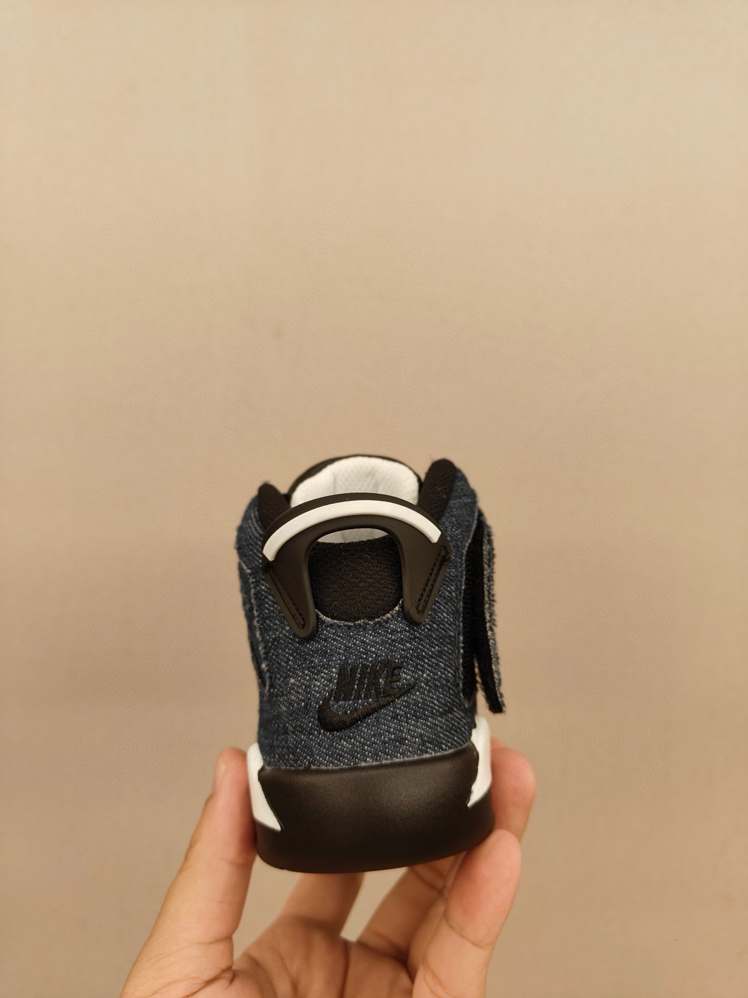 Joe 6 Velcro leather basketball shoes" black"