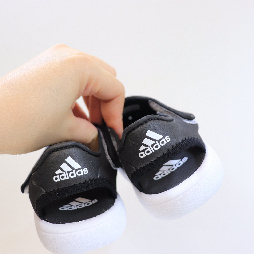 Adidas Seahorse III hole shoes" black"
