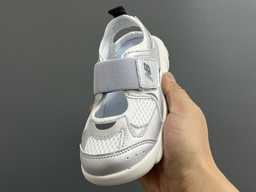 NB new 920 Mary Jane mesh stitching Velcro children's sandals" white, lightt gray"