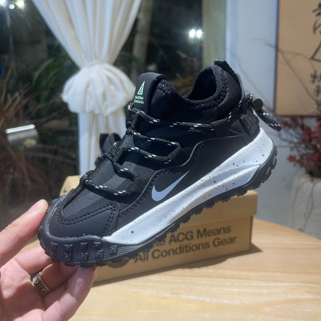 Nike ACG outdoor hiking shoes" black"