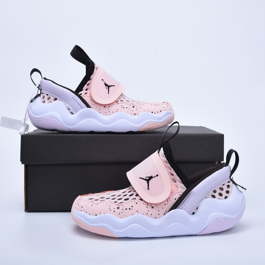 Jordan Little Shark Mesh Shoes for Kids " white ,& light pink"