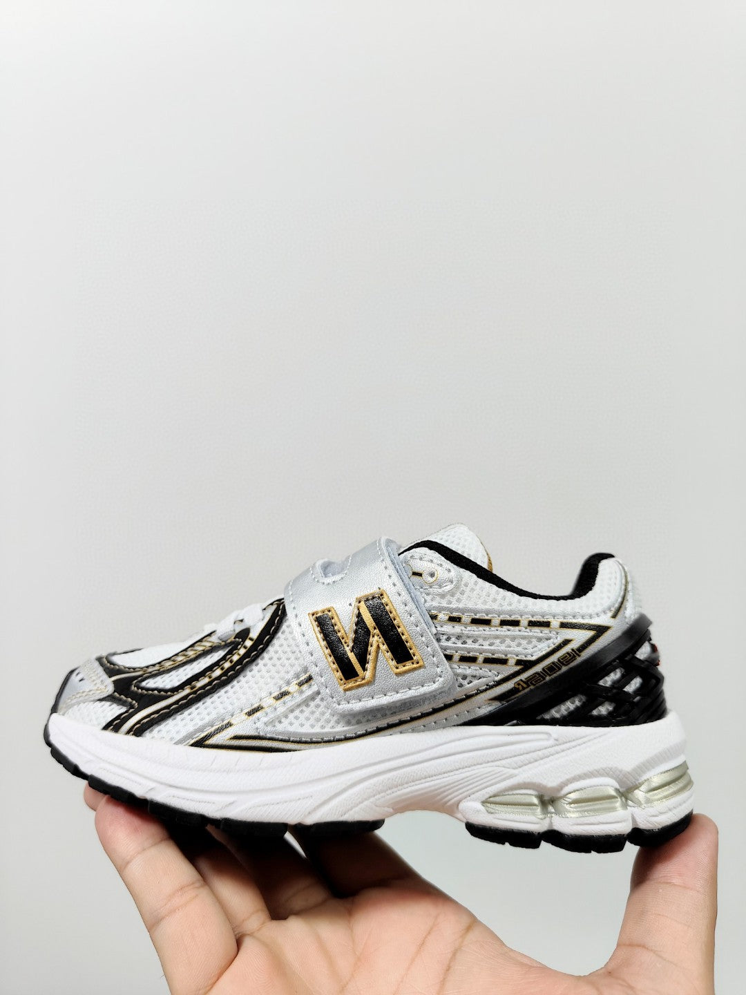 NB 1906 Velcro Kids Running Shoes" silver"