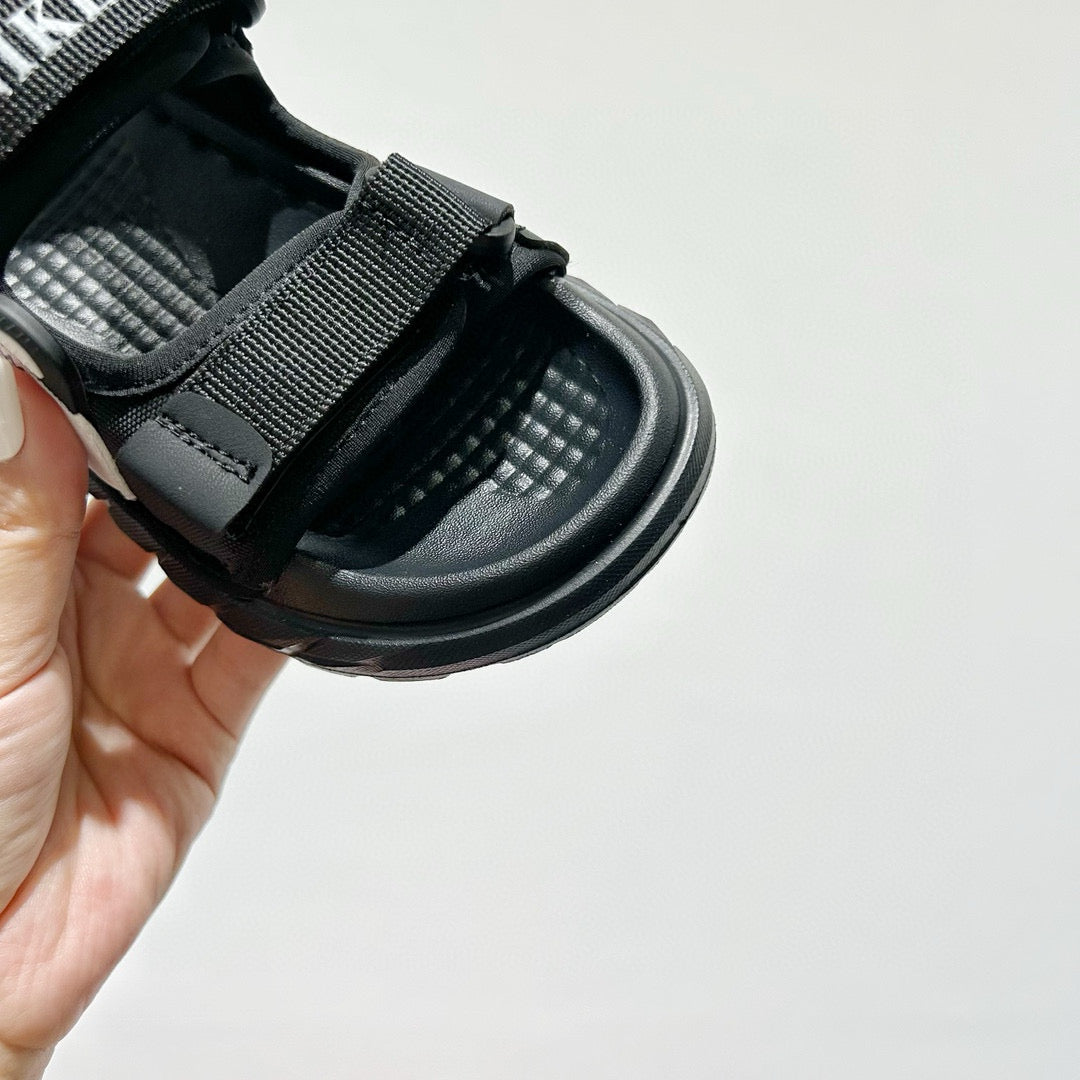 Nike Red Panda Soft Sole Beach Sandals" black"