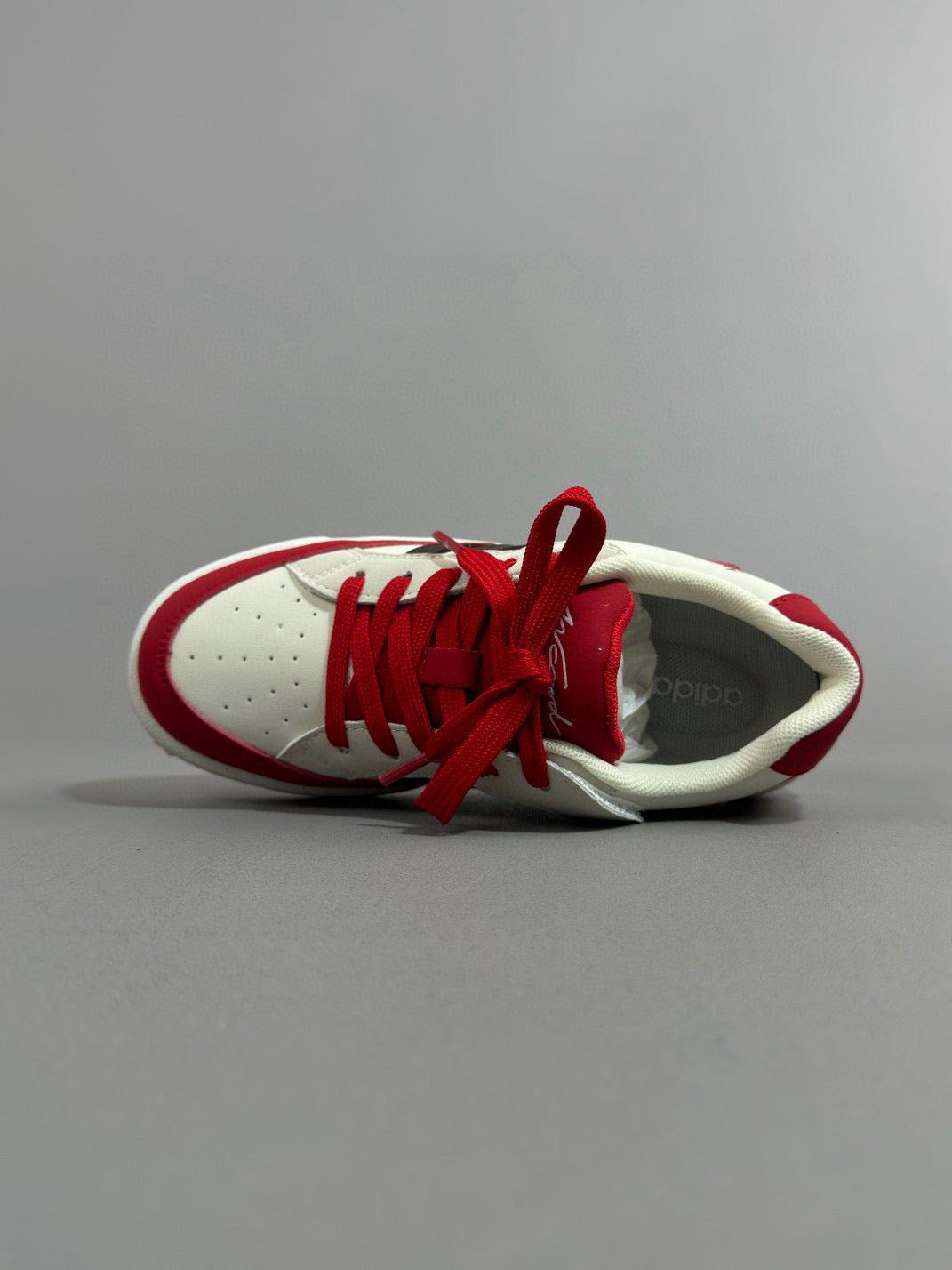 Adidas WCARD ADV classic retro sneakers" white, red"