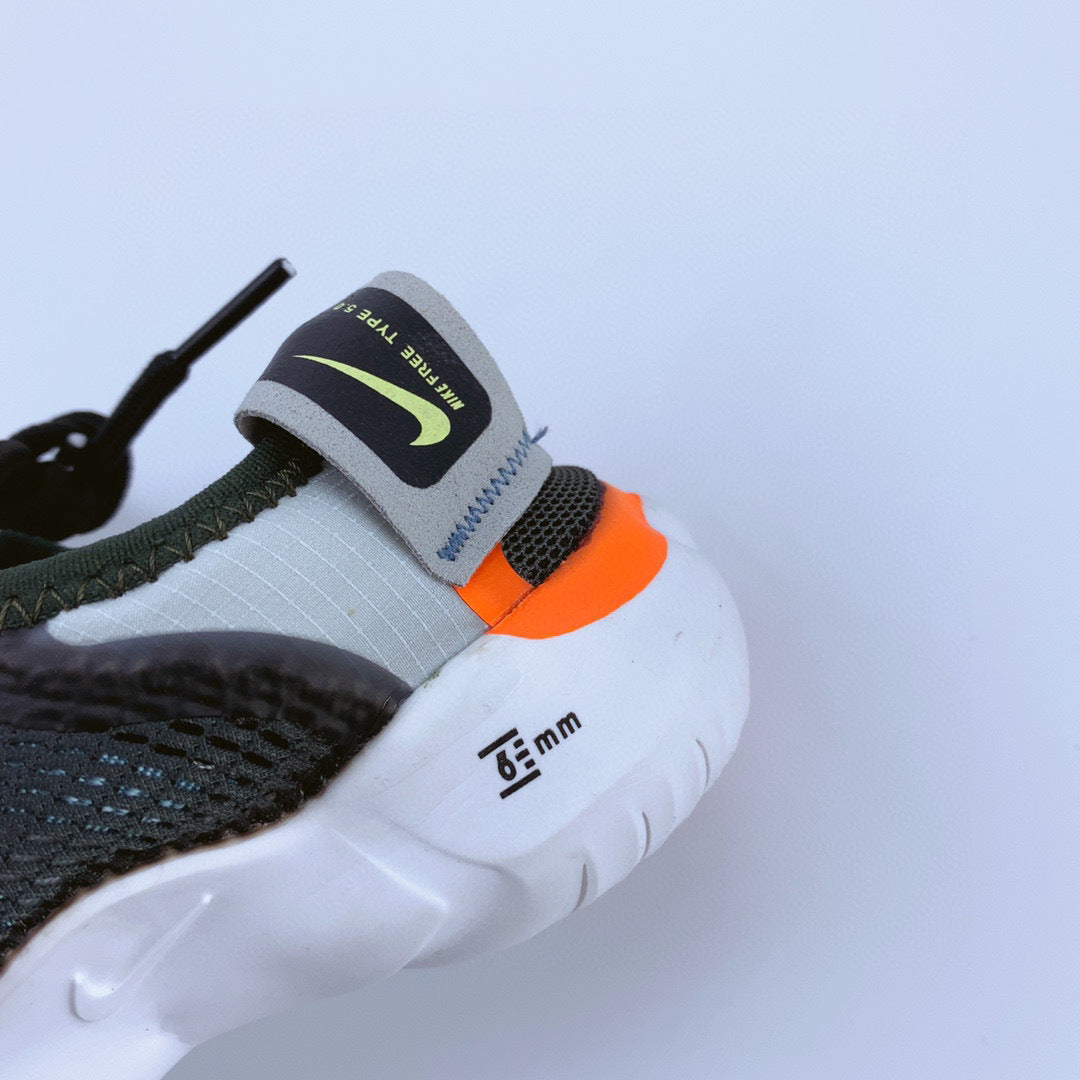 Nike Barefoot 5.0 Kids" light gray"