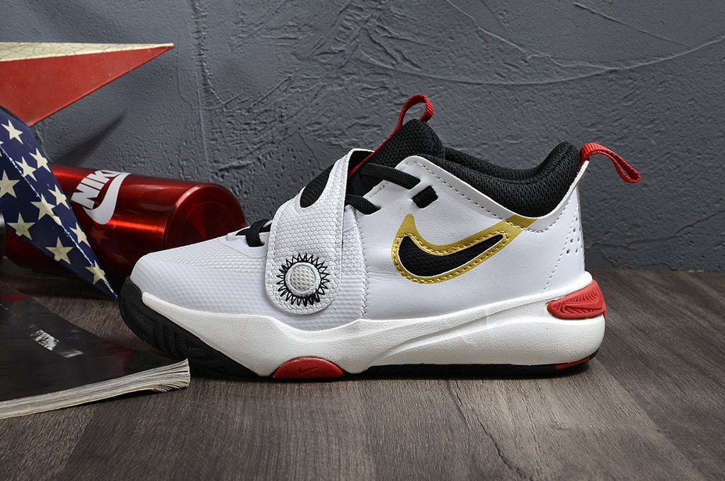 Nike's new UFO slip-on shoes for children" white"