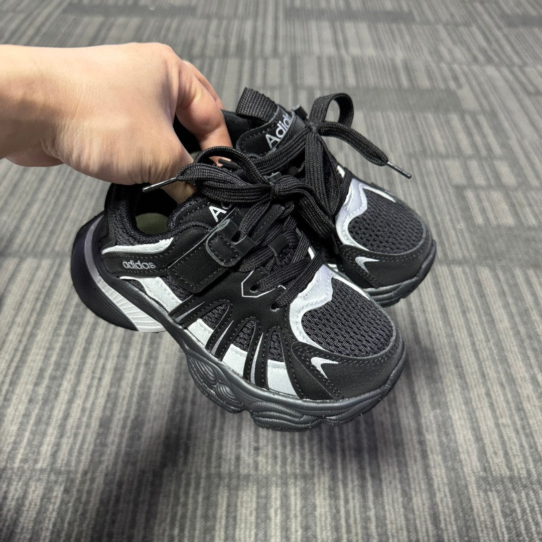 Adidas dad shoes" black"