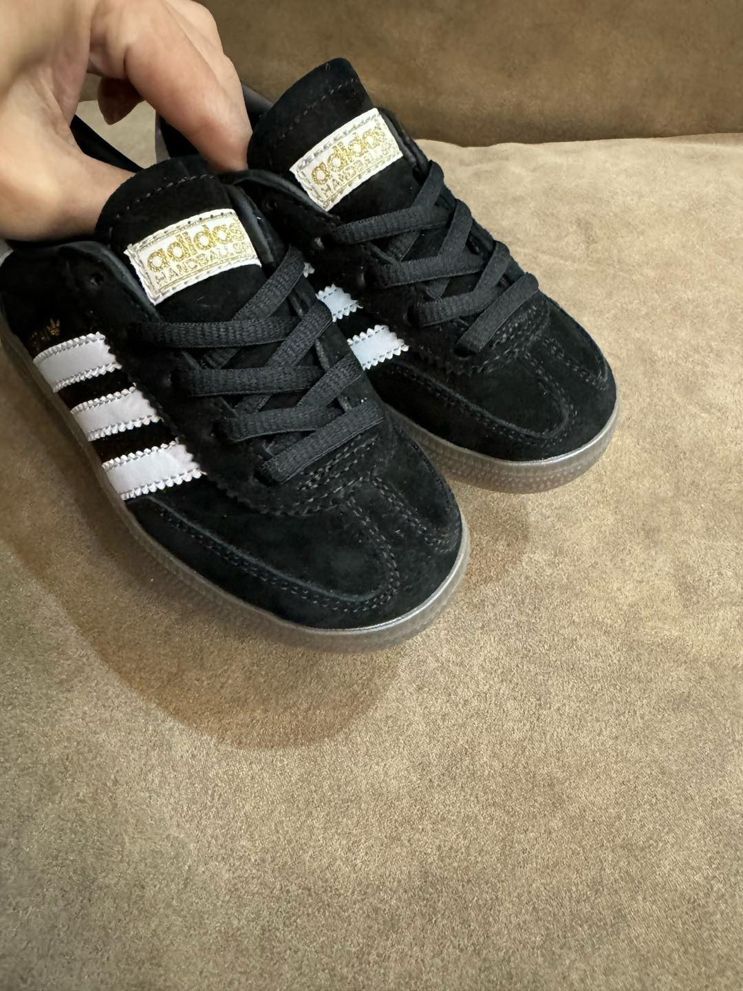Adidas training 3 generation pig leather children's shoes" black"