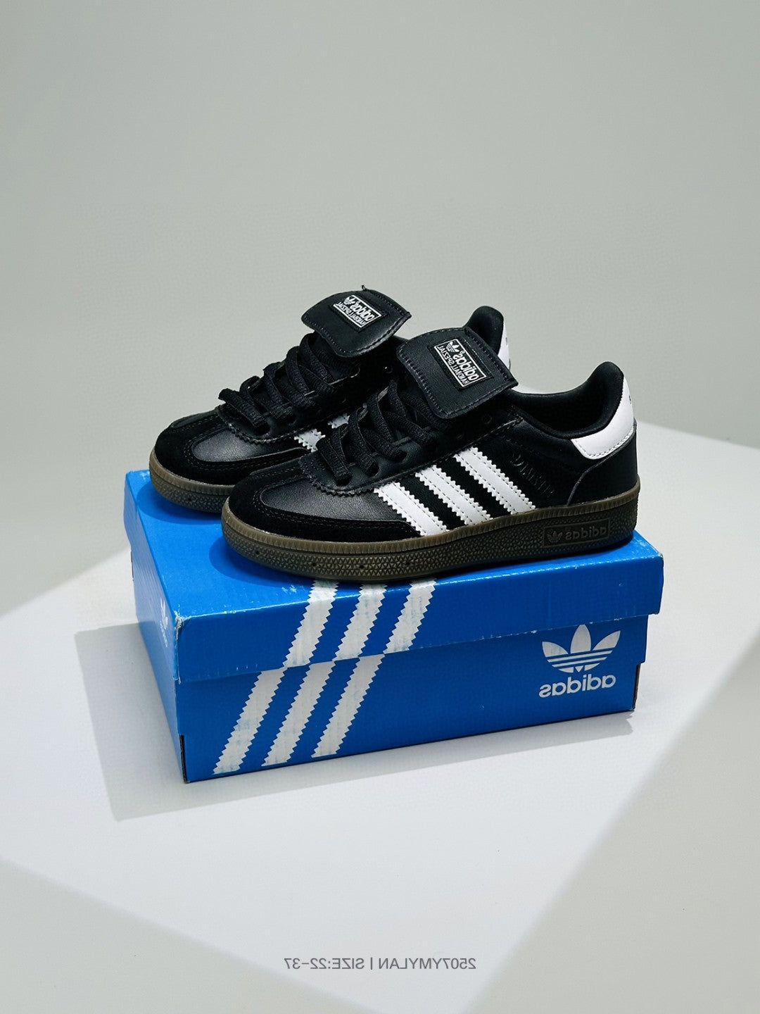 Adidas HANDBALL SPEZIAL Clover College Style Retro" black"
