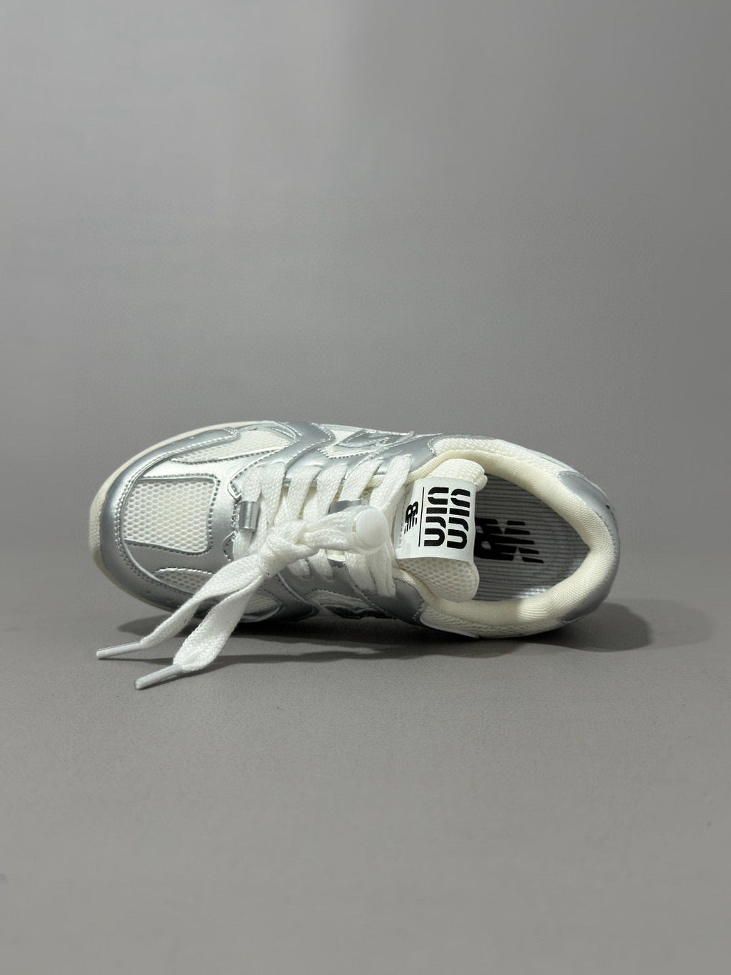 NB530 Miu miu lace-up( off white, silver"
