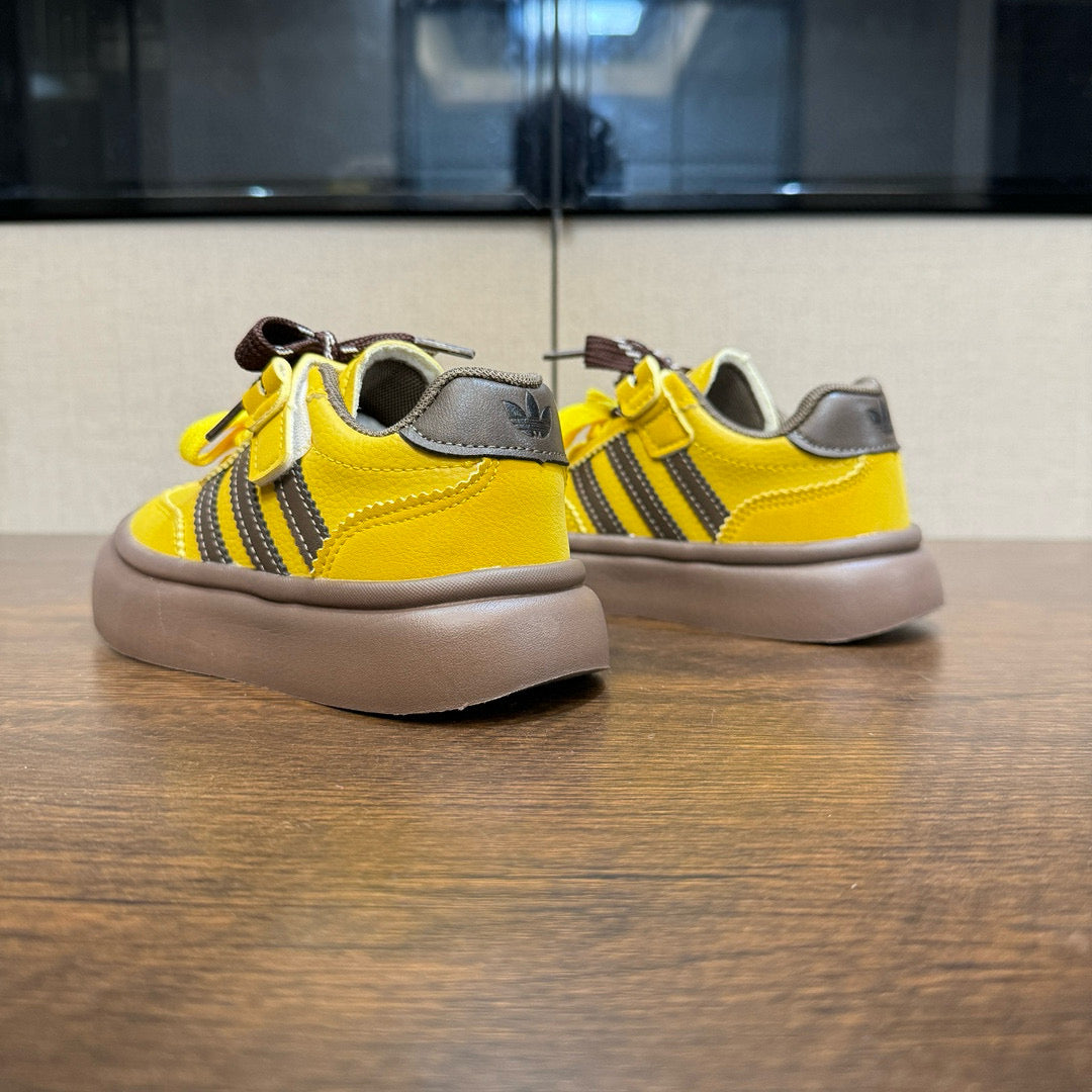 Adidas training invisible Velcro sneakers" yellow, brown"