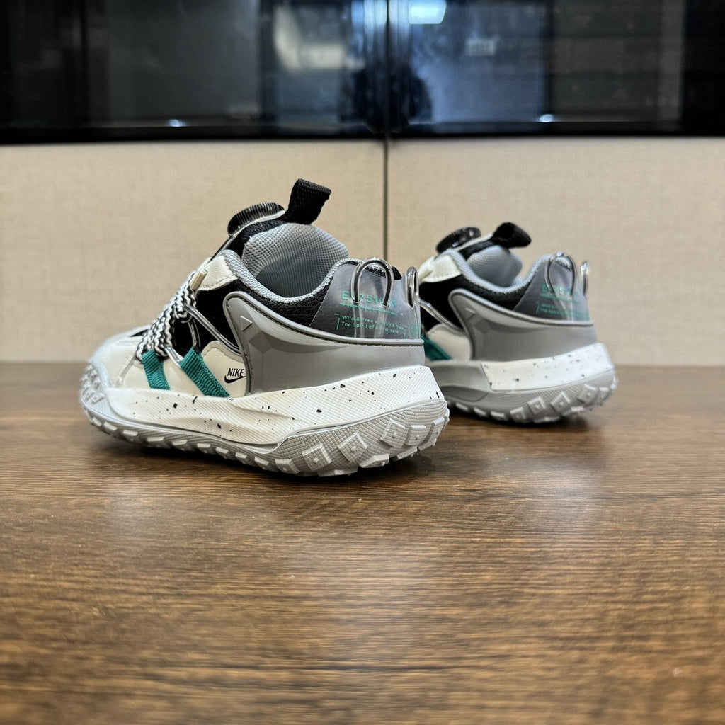 Nike ACG outdoor hiking shoes