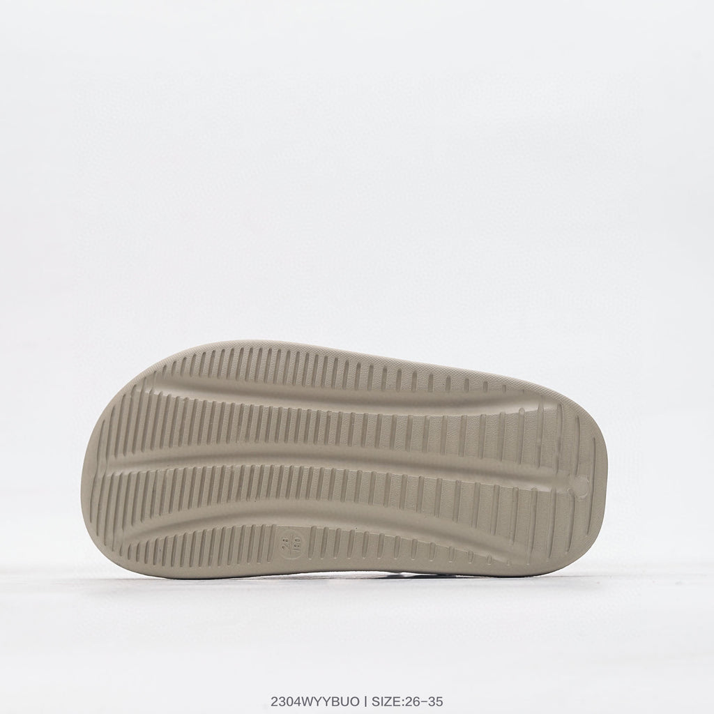 Nike three-bar closed-toe sandals" white, blue"