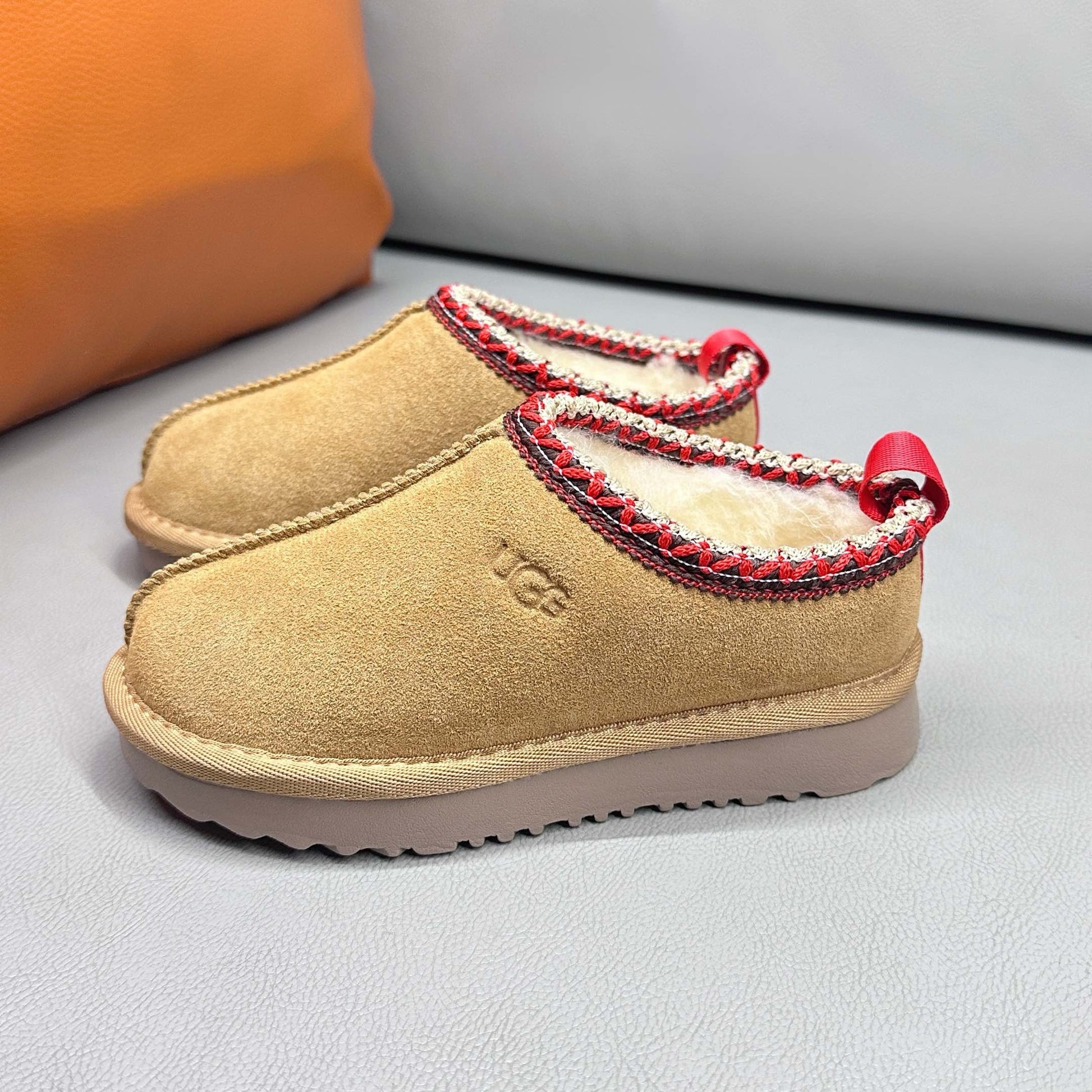 U-GG correct version" Camel"