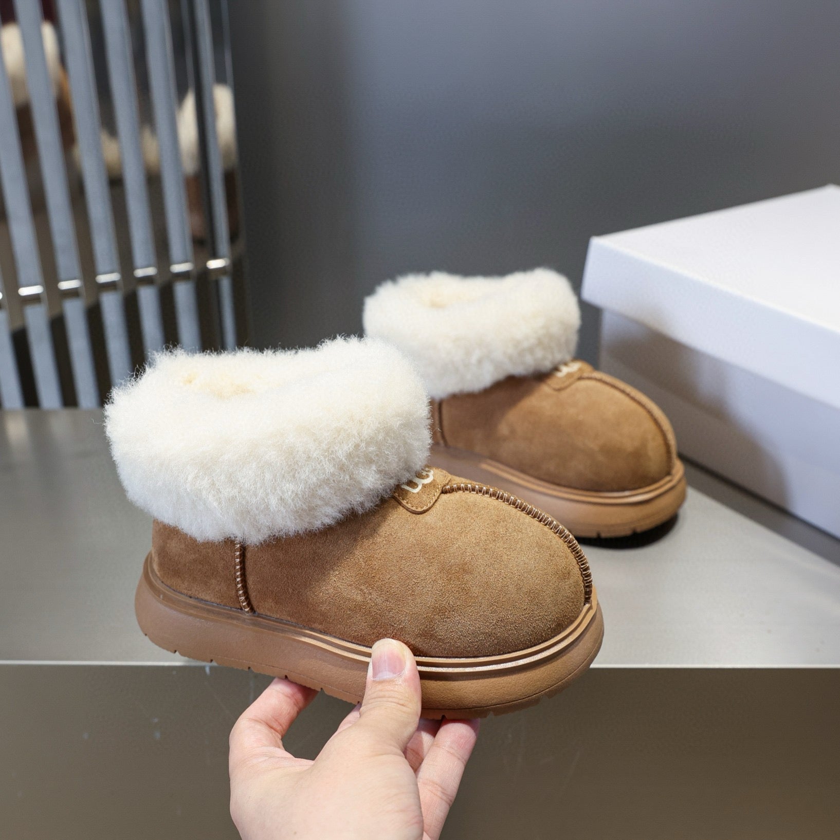 U-GG ugly leather big head snow boots" brown"