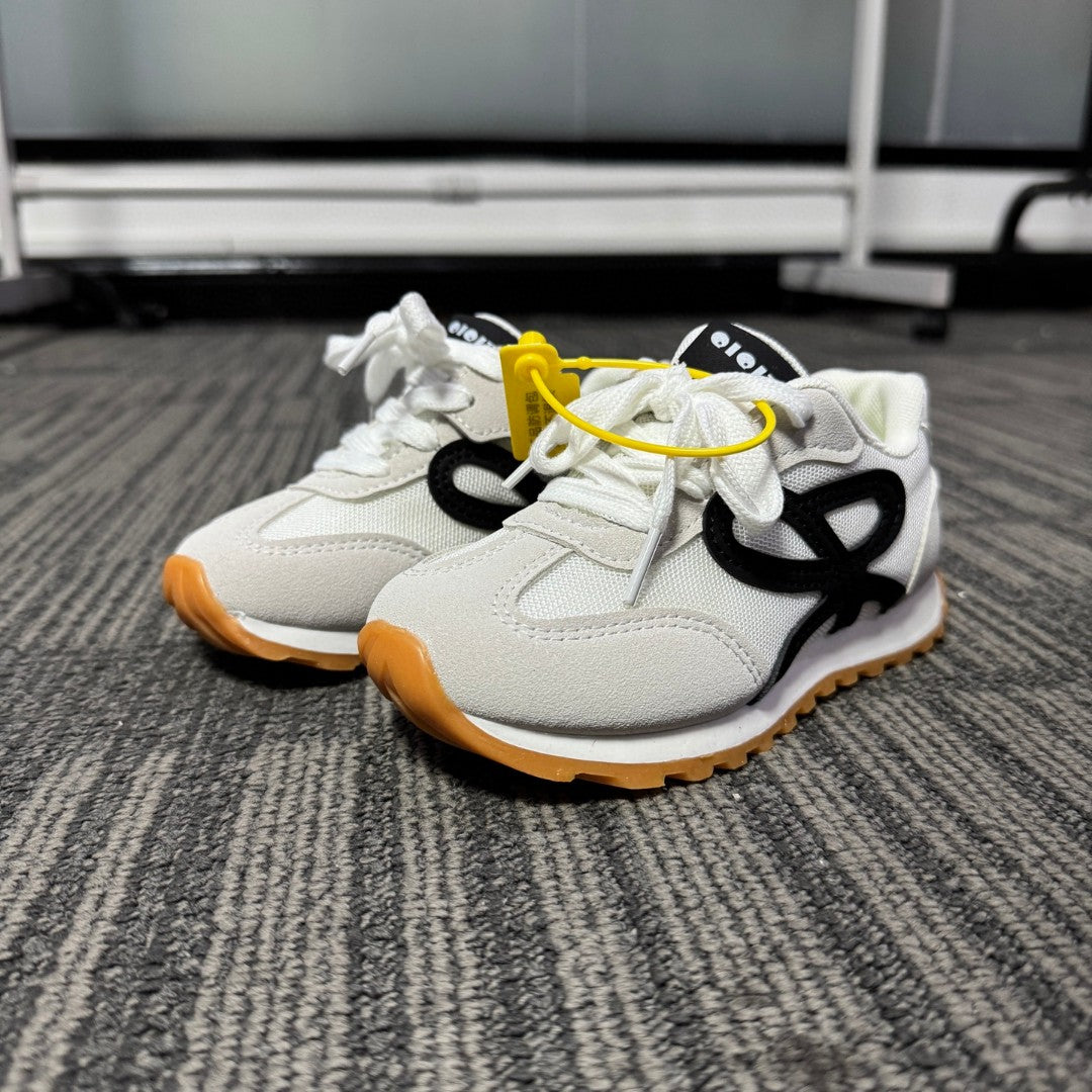 ASICS LOEWE co-branded model" gray"