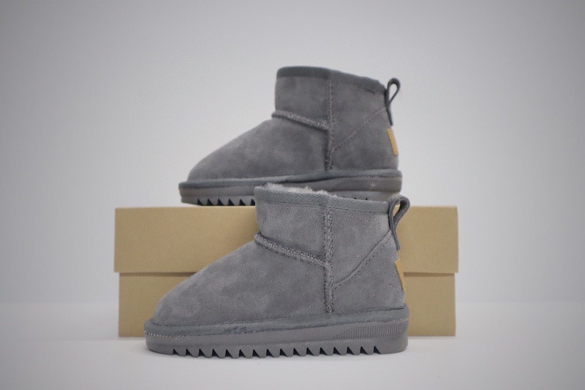 low-top UGG ankle boots" gray"