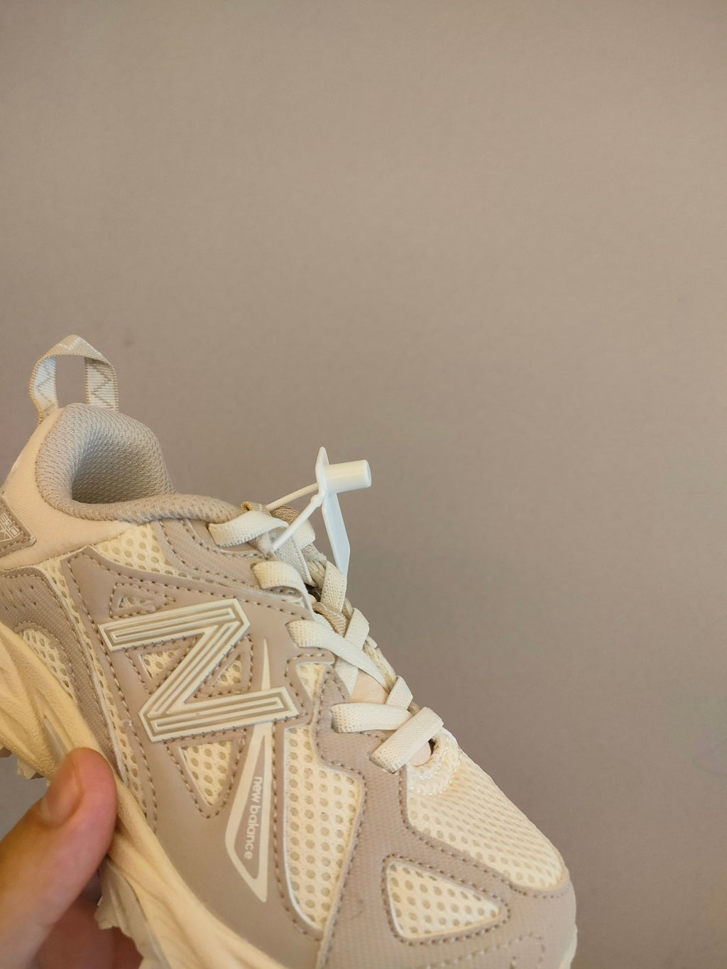 NB610 children's outdoor shoes" cream"