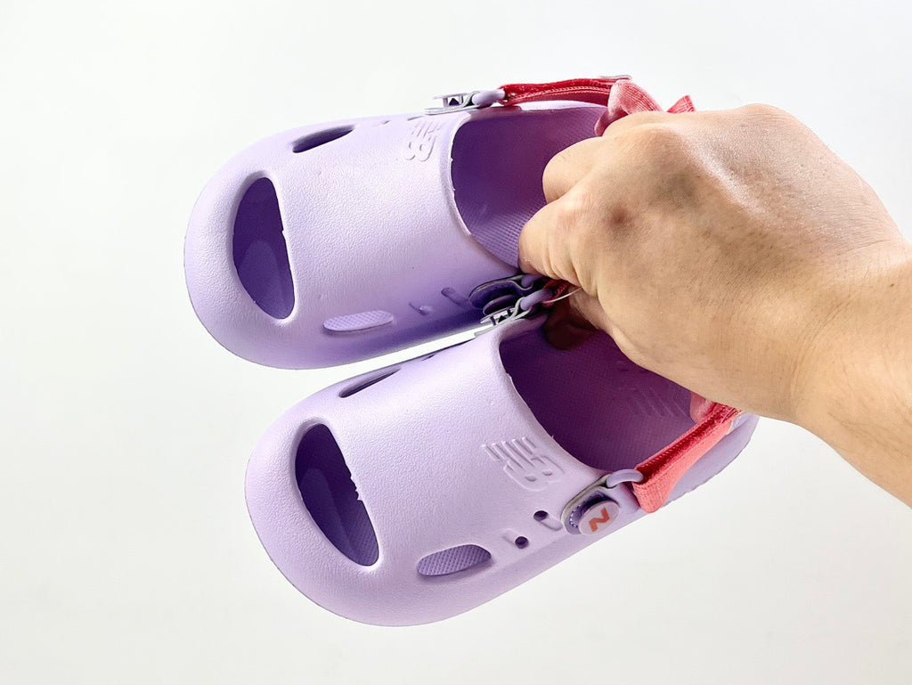 NB hole two-way sandals" purple"