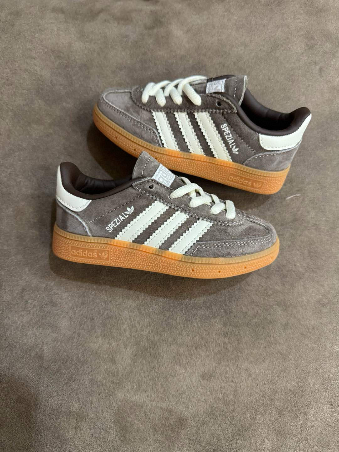 Adidas training 3 generation pig leather children's shoes" gray"