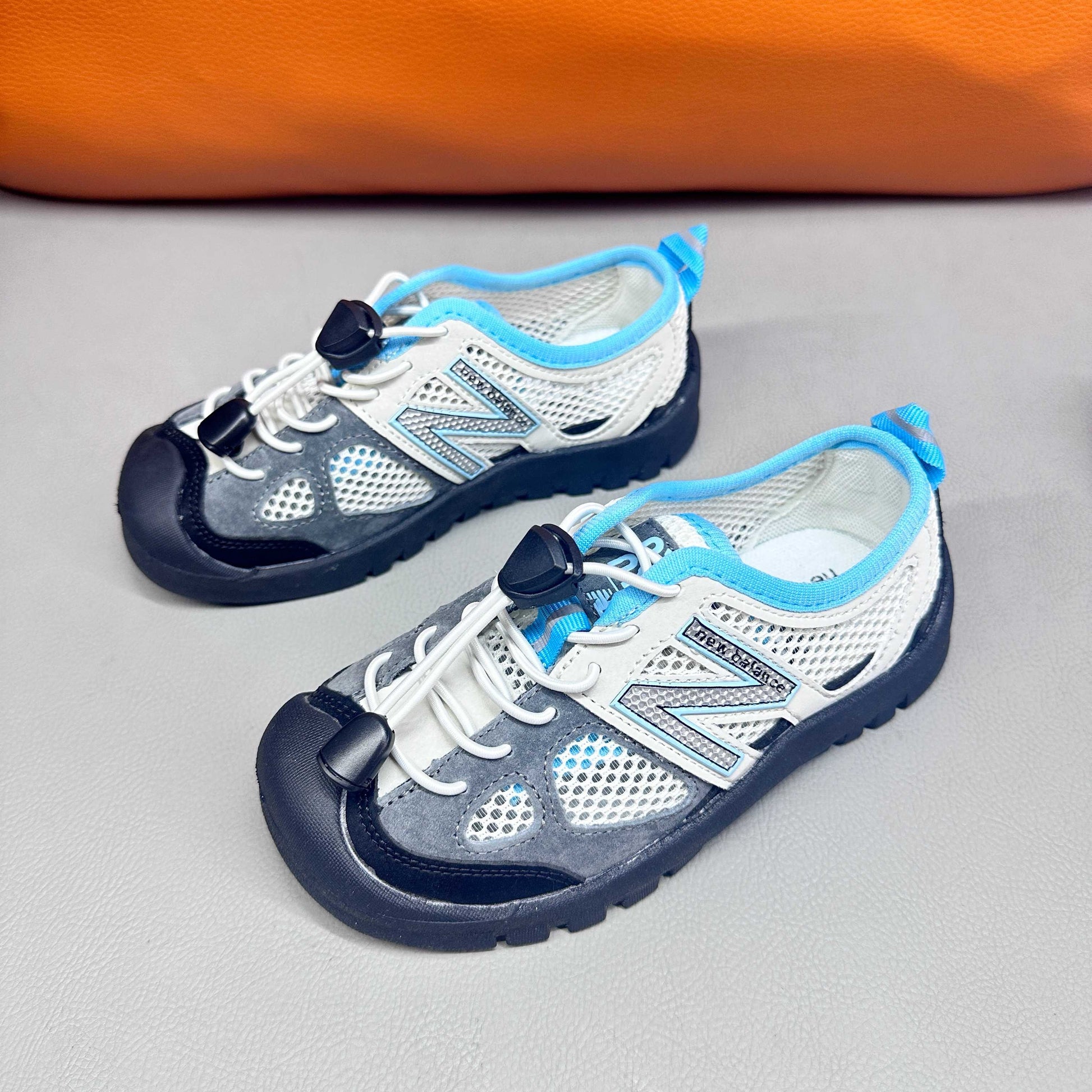 N530 MIUMIU Stream Sandals" white, blue, gray"
