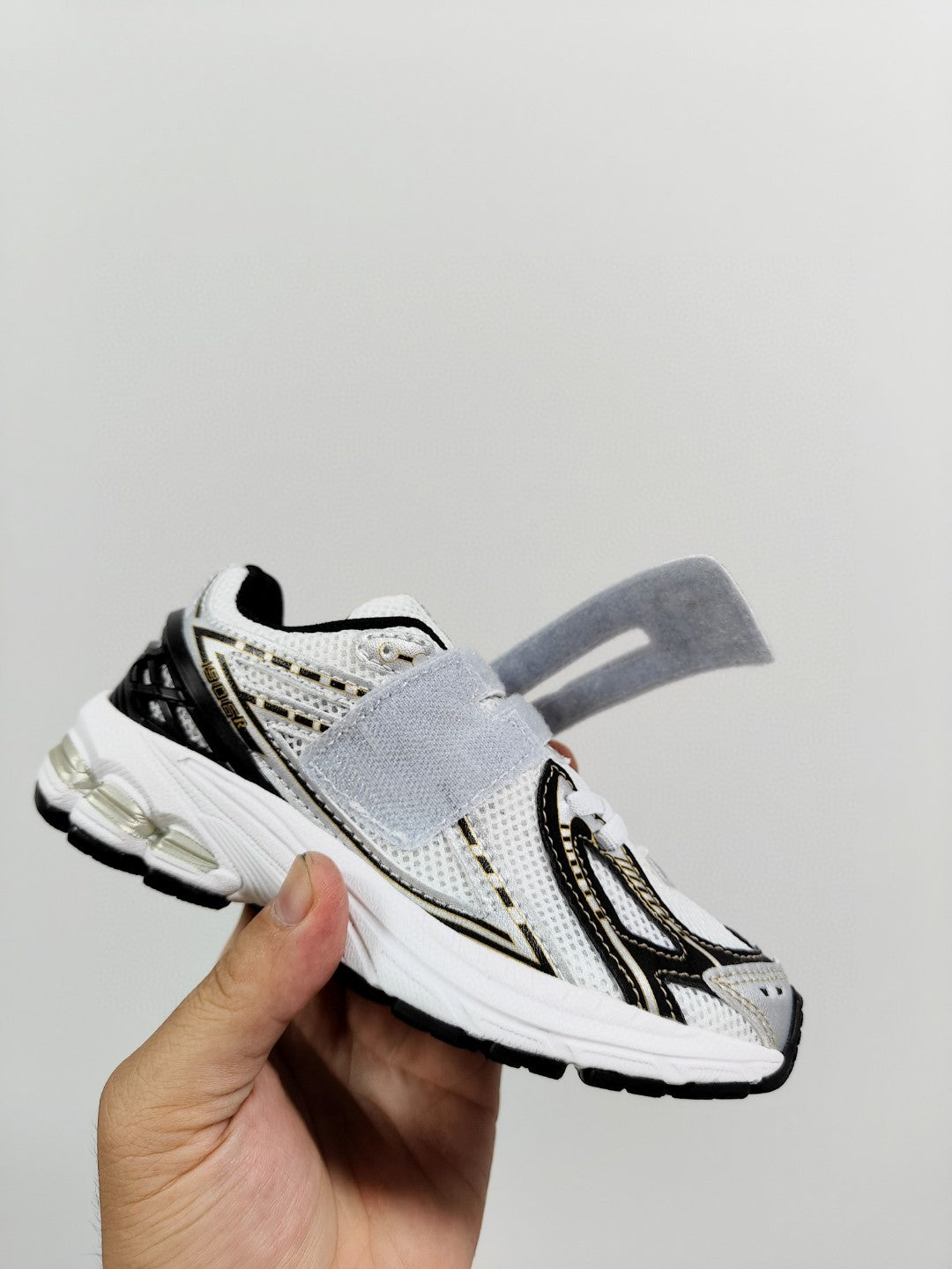 NB 1906 Velcro Kids Running Shoes" silver"