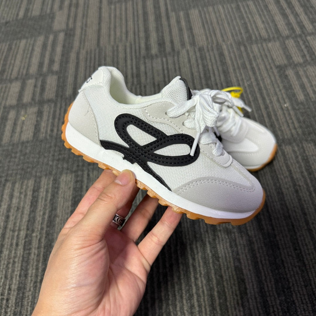 ASICS LOEWE co-branded model" gray"
