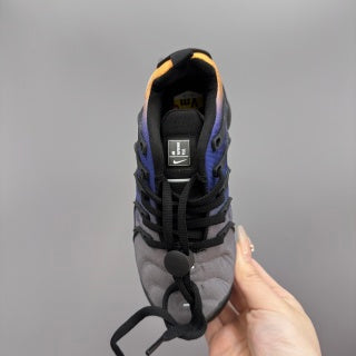 Nike AIR MAX plus full-length air cushion children's sports shoes "light grey/blue""